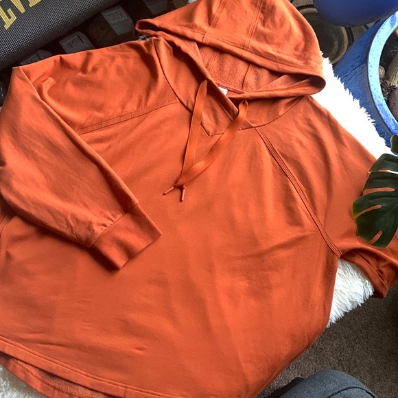 Like-new - Athleta - Burnt Amber - Light Sweater